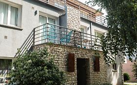 La casita del bosque - cerca al lago - ideal para parejas y familias